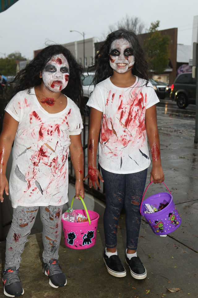 Halloween Trick or Treat Downtown Morganton 2019-9634.JPG